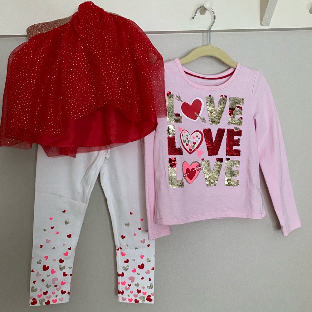 Girls Size 4 Isaac Mizrahi Valentine’s Day Long Sleeved Set